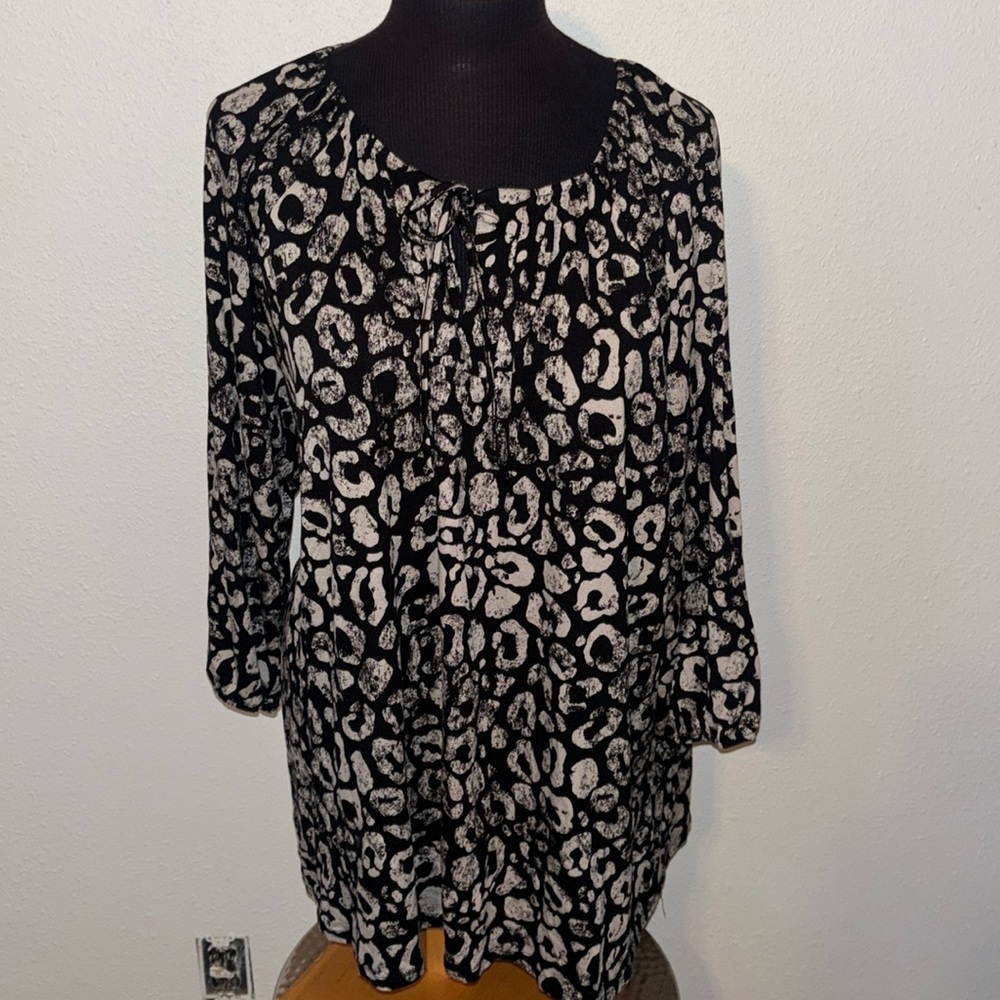 LulaRoe Animal Print Pullover Tunic Top size 2X